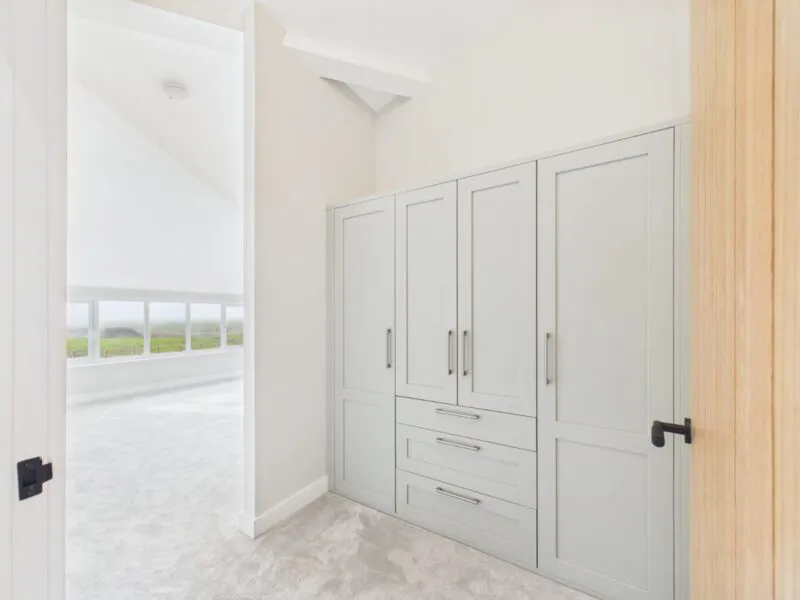 2548260c-37e4-49a1-acca-4335ef8a4d8e