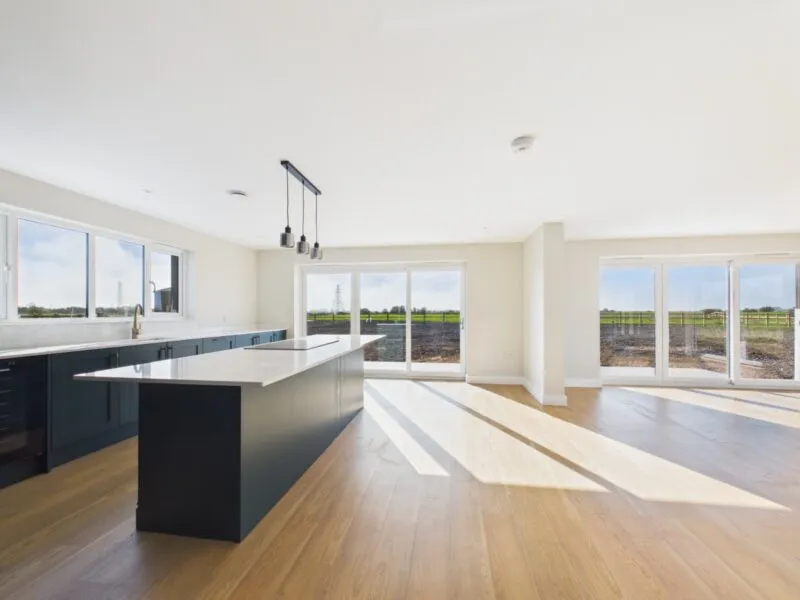 711c2afd-e83d-4e22-9110-05e8b9328c95